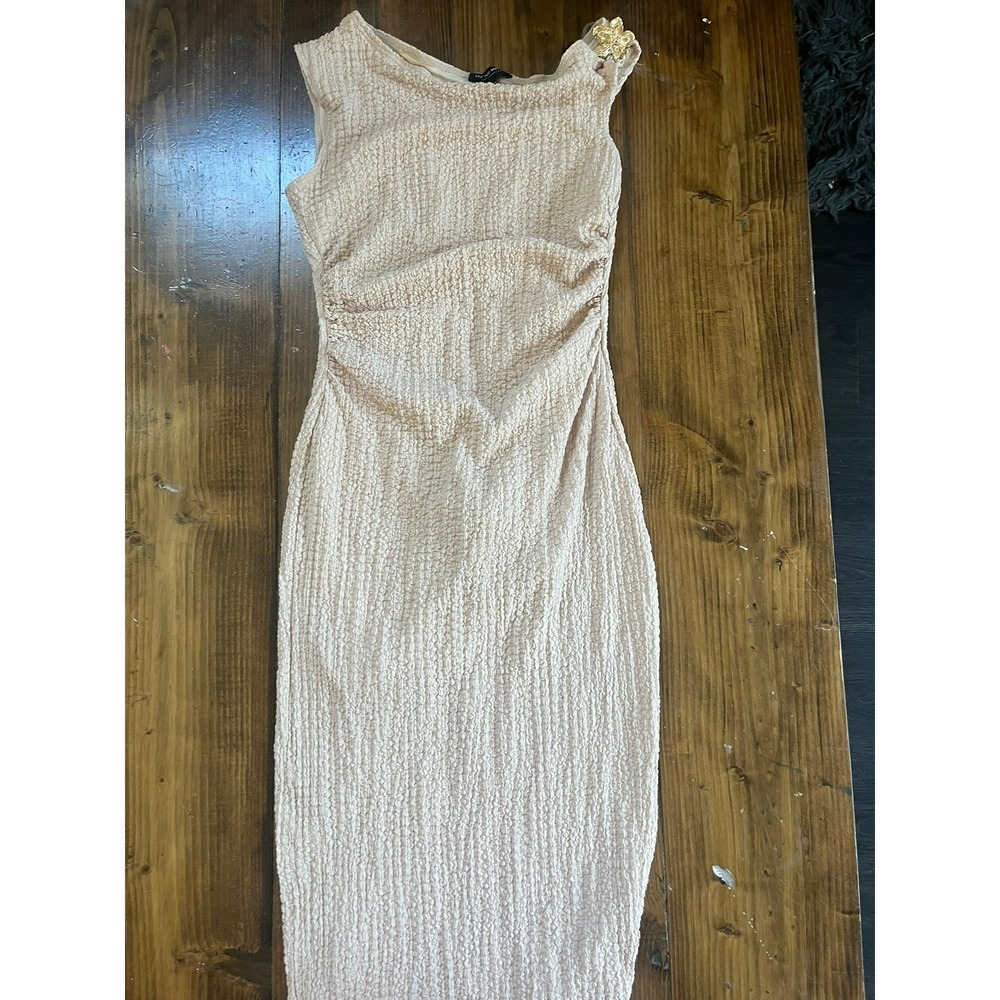 See You Monday Cream Popcorn Textured Ruched Bodycon Dress Gold Flower Accent L